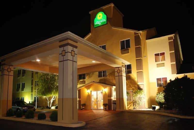 La Quinta Inn & Suites By Wyndham Peru Starved Rock St Park Zewnętrze zdjęcie